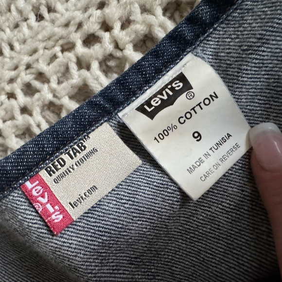 Levi's Dark Wash Denim Skirt - Picture 4 of 6